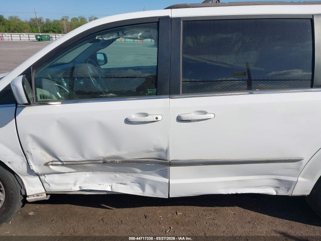 Продажа на аукционе авто 2014 Chrysler Town & Country Touring, vin: 2C4RC1BG0ER404024, номер лота: 44717338