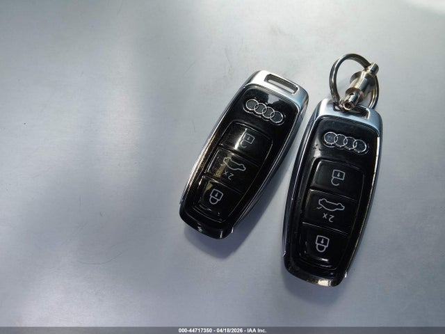 Продажа на аукционе авто 2021 Audi Rs Q8 Tfsi Quattro Tiptronic, vin: WU1ARBF16MD038727, номер лота: 44717350