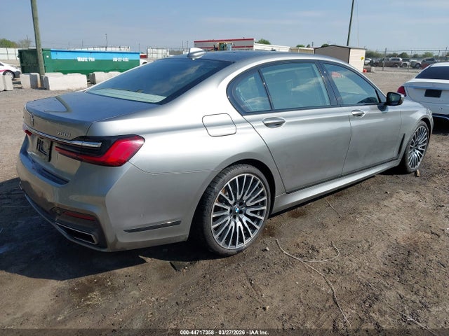 44717358 :رقم المزاد ، WBA7U2C08LGJ59528 vin ، 2020 Bmw 750i Xdrive مزاد بيع