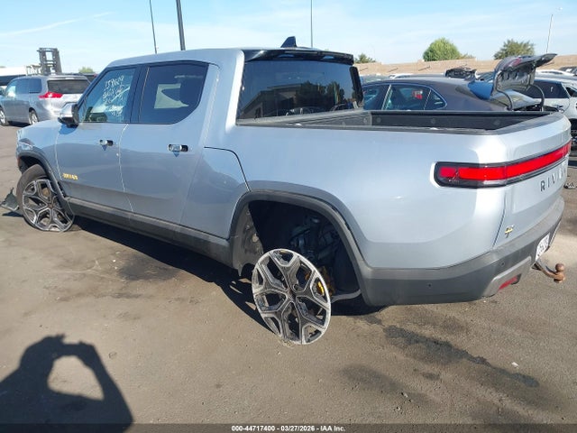 Rivian R1t Adventure Quad Motor Large Pack 2023 7FCTGAAA7PN017830 Image 3