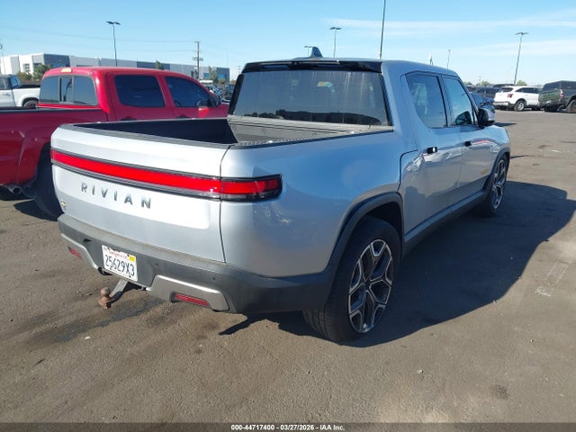 Rivian R1t Adventure Quad Motor Large Pack 2023 7FCTGAAA7PN017830 Image 4