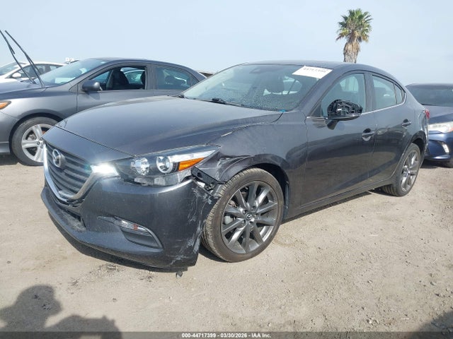 3MZBN1V3XJM223225 Mazda Mazda3 Touring