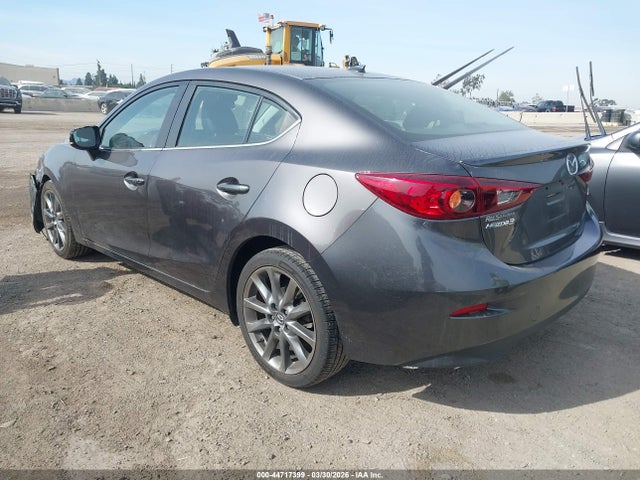 3MZBN1V3XJM223225 Mazda Mazda3 Touring
