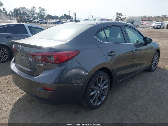 3MZBN1V3XJM223225 Mazda Mazda3 Touring
