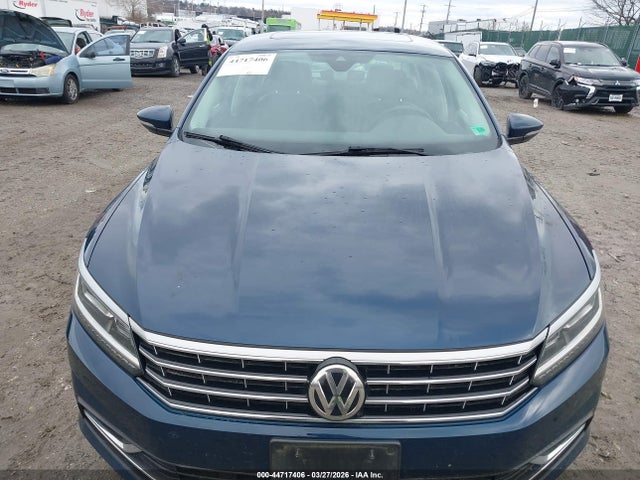 Продаж на аукціоні авто 2018 Volkswagen Passat 2.0t Sel Premium, vin: 1VWCA7A32JC000445, номер лоту: 44717406