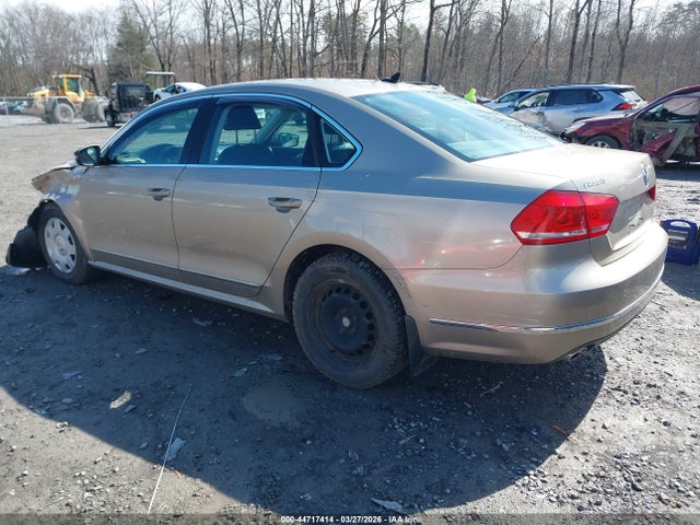 44717414 :رقم المزاد ، 1VWBV7A3XFC061002 vin ، 2015 Volkswagen Passat 2.0l Tdi Se مزاد بيع