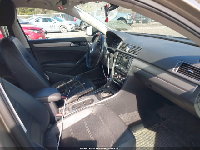 44717414 :رقم المزاد ، 1VWBV7A3XFC061002 vin ، 2015 Volkswagen Passat 2.0l Tdi Se مزاد بيع