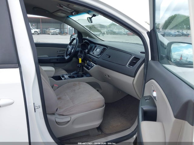 Продажа на аукционе авто 2015 Kia Sedona L, vin: KNDMA5C12F6029408, номер лота: 44717431