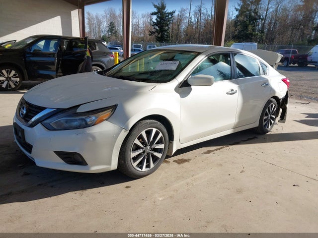 Nissan Altima 2.5 Sv 2017 1N4AL3AP8HC124199 Image 2