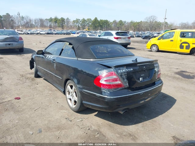 2005 MERCEDES-BENZ CLK 500 WDBTK75J85F127051 Photo 2