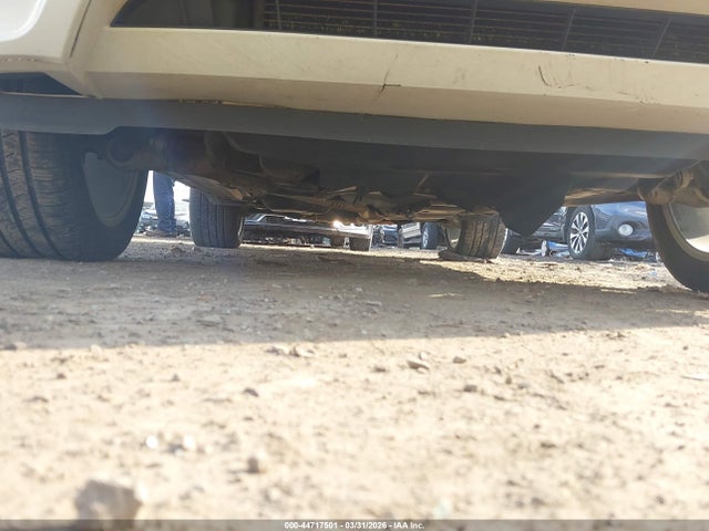 2011 VOLKSWAGEN TOUAREG WVGFK9BP1BD003872 Photo 5