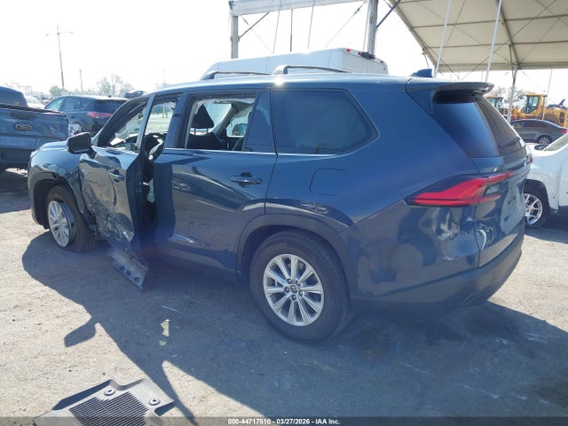 Toyota Grand Highlander Xle 2024 5TDAAAA59RS015950 Image 3