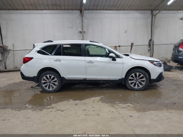 2019 Subaru Outback მანქანა იყიდება აუქციონზე, vin: 4S4BSETC1K3393235, აუქციონის ნომერი: 44717515