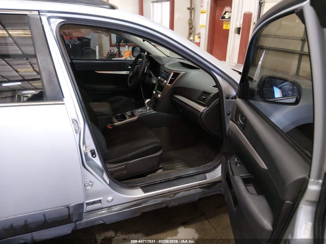 Aukcja sprzedaży 2014 Subaru Outback 2.5i, vin: 4S4BRBAC8E3271005, numer aukcji: 44717531