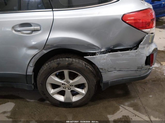 Aukcja sprzedaży 2014 Subaru Outback 2.5i, vin: 4S4BRBAC8E3271005, numer aukcji: 44717531