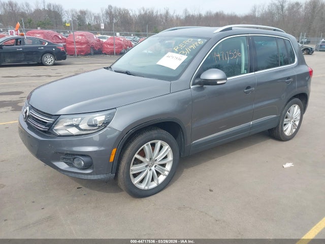 2016 VOLKSWAGEN TIGUAN WVGBV7AX2GW520119 Photo 1