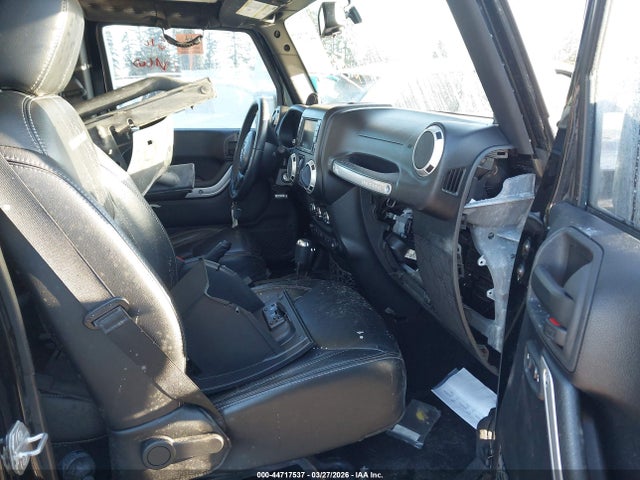 1C4BJWFG3EL215195 Jeep Wrangler Unlimited Rubicon