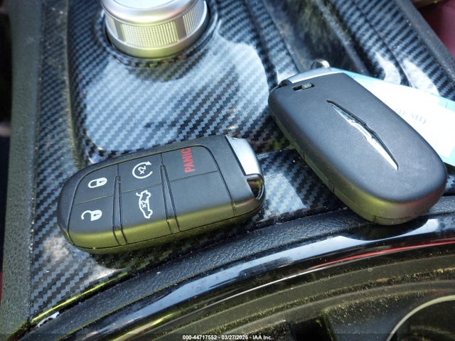 2021 Chrysler 300 300s მანქანა იყიდება აუქციონზე, vin: 2C3CCABT5MH680002, აუქციონის ნომერი: 44717552
