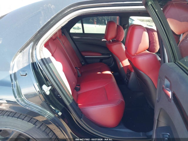 2021 Chrysler 300 300s მანქანა იყიდება აუქციონზე, vin: 2C3CCABT5MH680002, აუქციონის ნომერი: 44717552