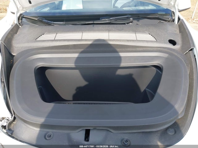 Продажа на аукционе авто 2024 Tesla Model Y Long Range Single Motor Rear-wheel Drive/rwd, vin: 7SAYGDED3RF158528, номер лота: 44717591