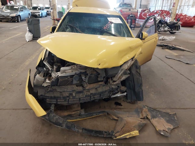 44717595 :رقم المزاد ، 4T1BF1FK8FU497978 vin ، 2015 Toyota Camry Se مزاد بيع