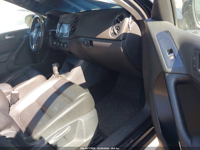 2012 VOLKSWAGEN TIGUAN WVGAV7AX1CW589759 Photo 4