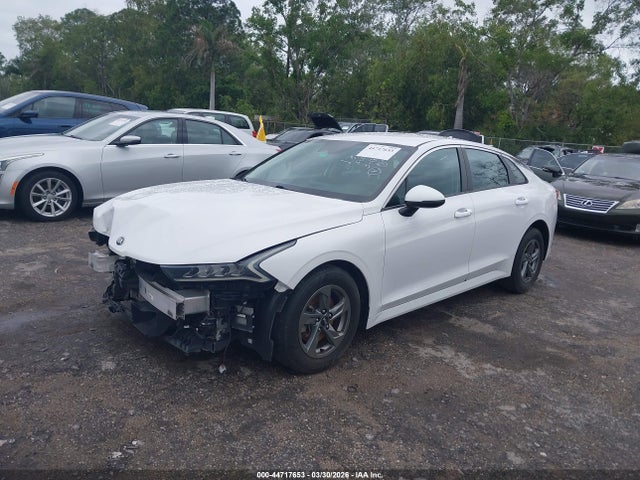 44717653 :رقم المزاد ، 5XXG14J23MG021352 vin ، 2021 Kia K5 Lxs مزاد بيع