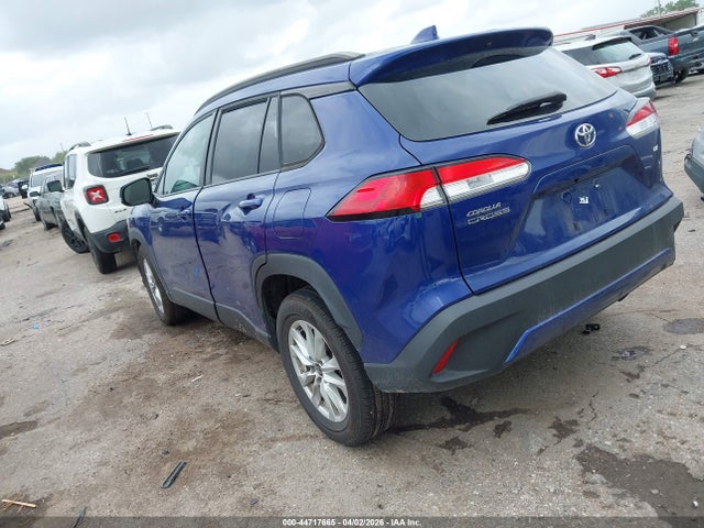 Продаж на аукціоні авто 2022 Toyota Corolla Cross Le, vin: 7MUCAAAG9NV018437, номер лоту: 44717665