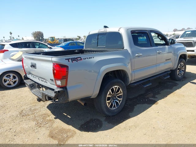 2021 Toyota Tacoma Trd Sport მანქანა იყიდება აუქციონზე, vin: 5TFAZ5CN1MX104959, აუქციონის ნომერი: 44717667