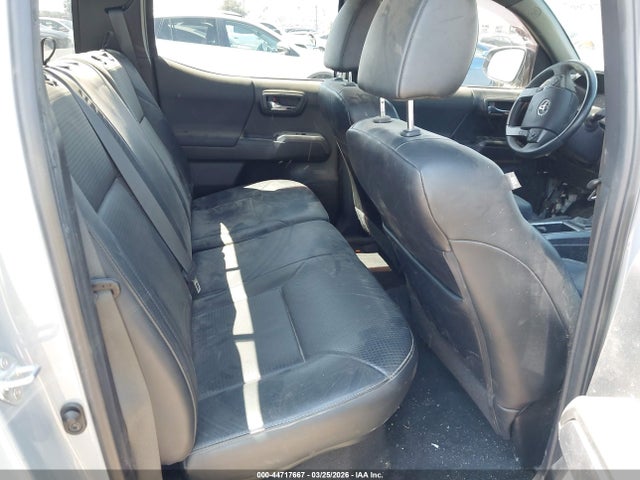 2021 Toyota Tacoma Trd Sport მანქანა იყიდება აუქციონზე, vin: 5TFAZ5CN1MX104959, აუქციონის ნომერი: 44717667