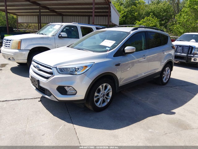 1FMCU0GD4HUA93146 Ford ESCAPE SE