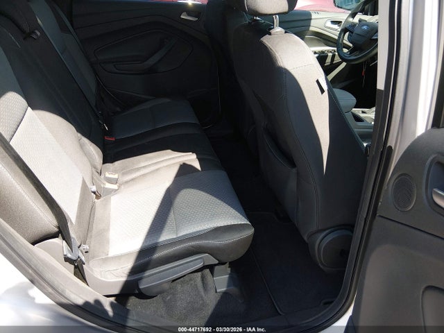 1FMCU0GD4HUA93146 Ford ESCAPE SE