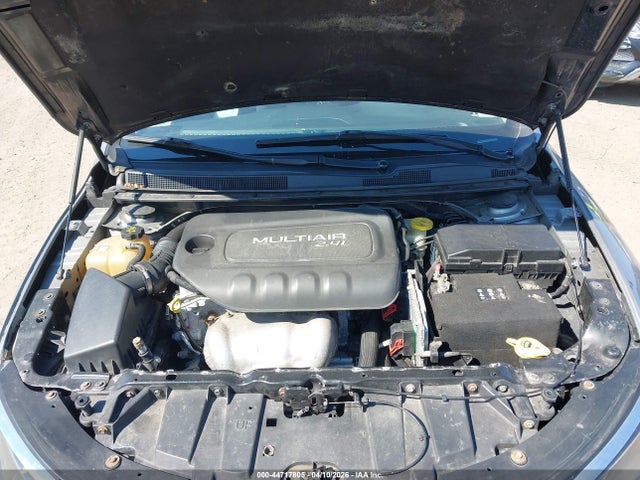 44717805 :رقم المزاد ، 1C3CCCAB5FN691404 vin ، 2015 Chrysler 200 Limited مزاد بيع