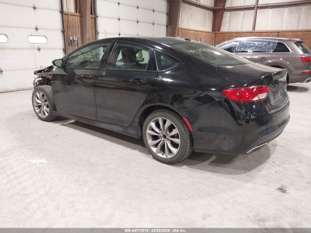2015 Chrysler 200 S მანქანა იყიდება აუქციონზე, vin: 1C3CCCBB7FN596454, აუქციონის ნომერი: 44717819