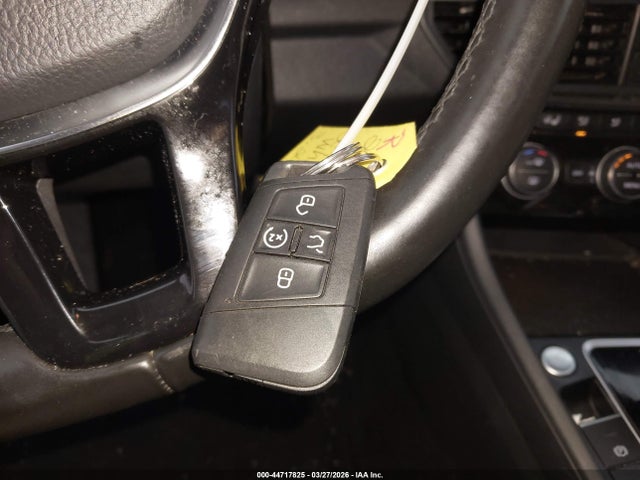 2019 Volkswagen Jetta 1.4t Sel მანქანა იყიდება აუქციონზე, vin: 3VWE57BU3KM272118, აუქციონის ნომერი: 44717825