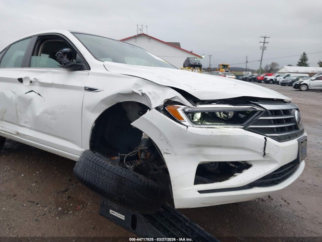 2019 Volkswagen Jetta 1.4t Sel მანქანა იყიდება აუქციონზე, vin: 3VWE57BU3KM272118, აუქციონის ნომერი: 44717825