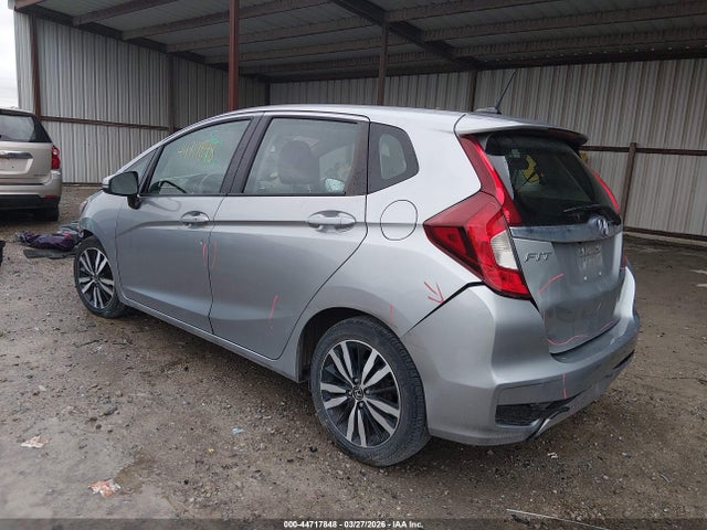 2018 HONDA FIT 3HGGK5H82JM708170 Photo 2