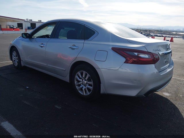 Nissan Altima 2.5 S 2018 1N4AL3AP1JC264424 Image 3
