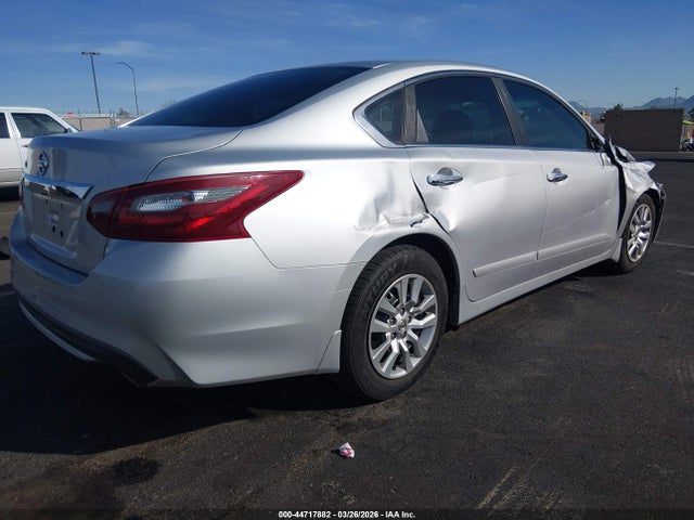 Nissan Altima 2.5 S 2018 1N4AL3AP1JC264424 Image 4