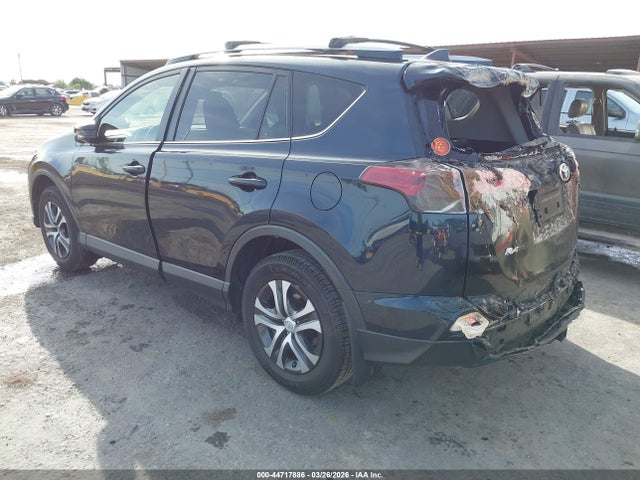 JTMZFREV9HJ711667 Toyota RAV4 LE