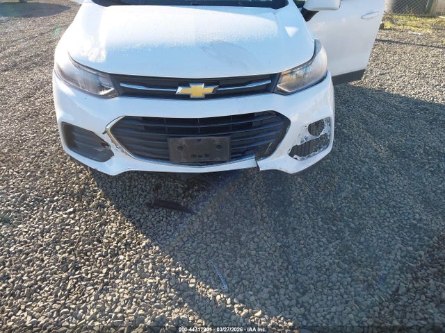 KL7CJNSB0HB068687 Chevrolet TRAX LS