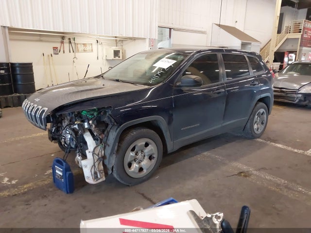 1C4PJLAB3GW135526 Jeep Cherokee Sport