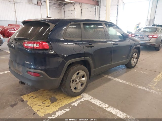 1C4PJLAB3GW135526 Jeep Cherokee Sport