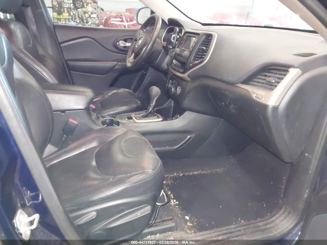 1C4PJLAB3GW135526 Jeep Cherokee Sport