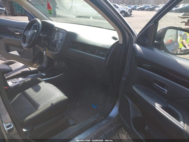 Продажа на аукционе авто 2019 Mitsubishi Outlander Es, vin: JA4AZ3A34KZ005764, номер лота: 44717939
