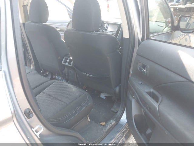 Продажа на аукционе авто 2019 Mitsubishi Outlander Es, vin: JA4AZ3A34KZ005764, номер лота: 44717939