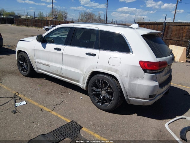 2015 Jeep Grand Cherokee Overland მანქანა იყიდება აუქციონზე, vin: 1C4RJFCG8FC607108, აუქციონის ნომერი: 44717942