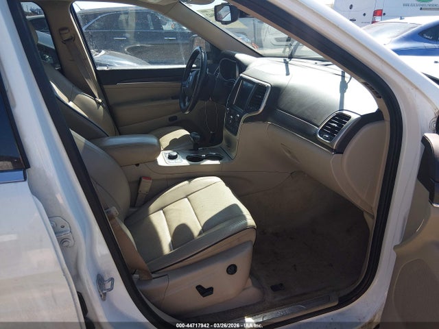 2015 Jeep Grand Cherokee Overland მანქანა იყიდება აუქციონზე, vin: 1C4RJFCG8FC607108, აუქციონის ნომერი: 44717942