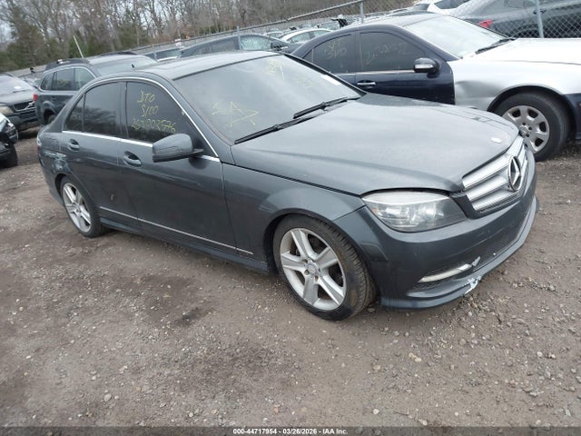 44717954 :رقم المزاد ، WDDGF8BB4BF527569 vin ، 2011 Mercedes-benz C 300 Luxury 4matic/sport 4matic مزاد بيع