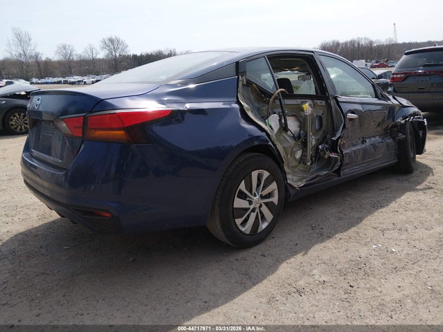 44717971 :رقم المزاد ، 1N4BL4BV7NN354985 vin ، 2022 Nissan Altima S Fwd مزاد بيع